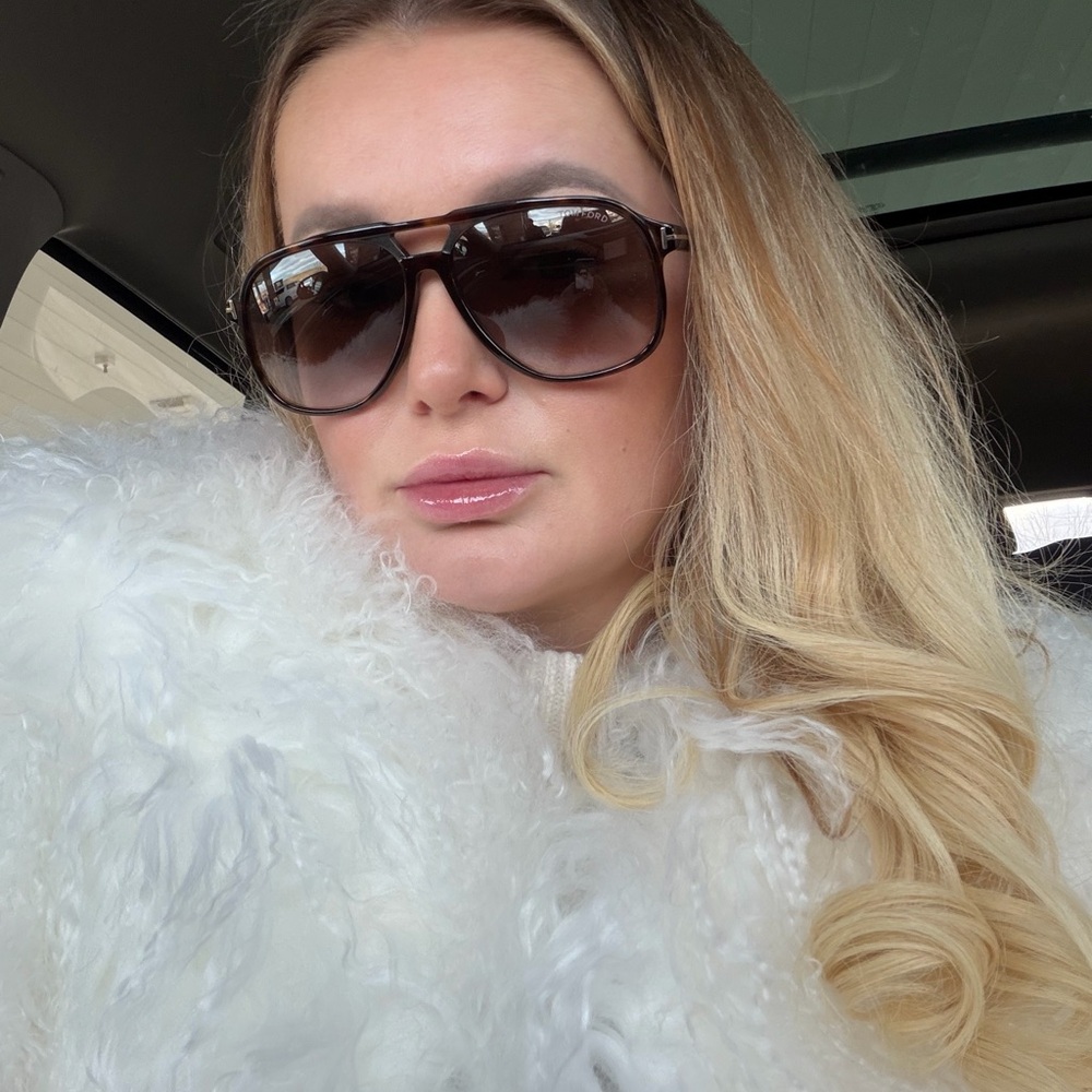 Meet your Posher, Iryna